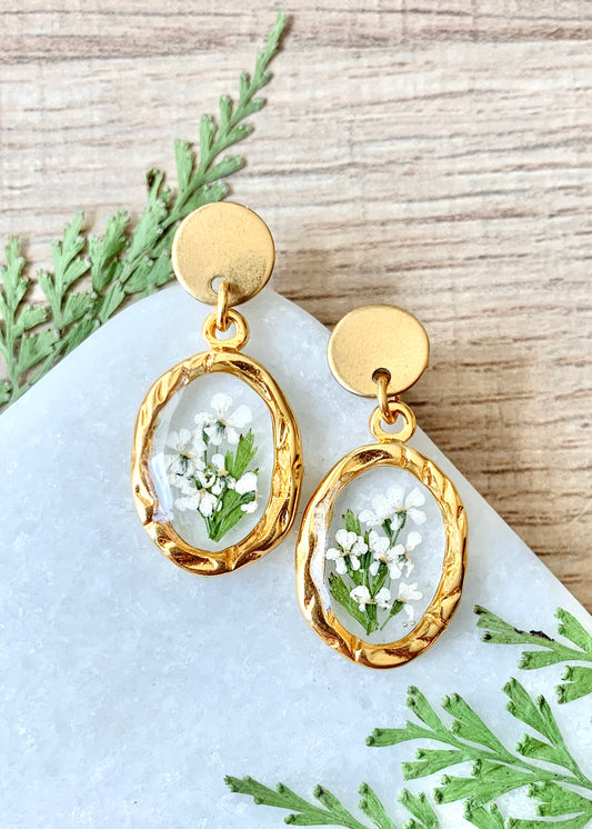 Mini Hammered Oval Dangles Gold & Queen Anne's Lace